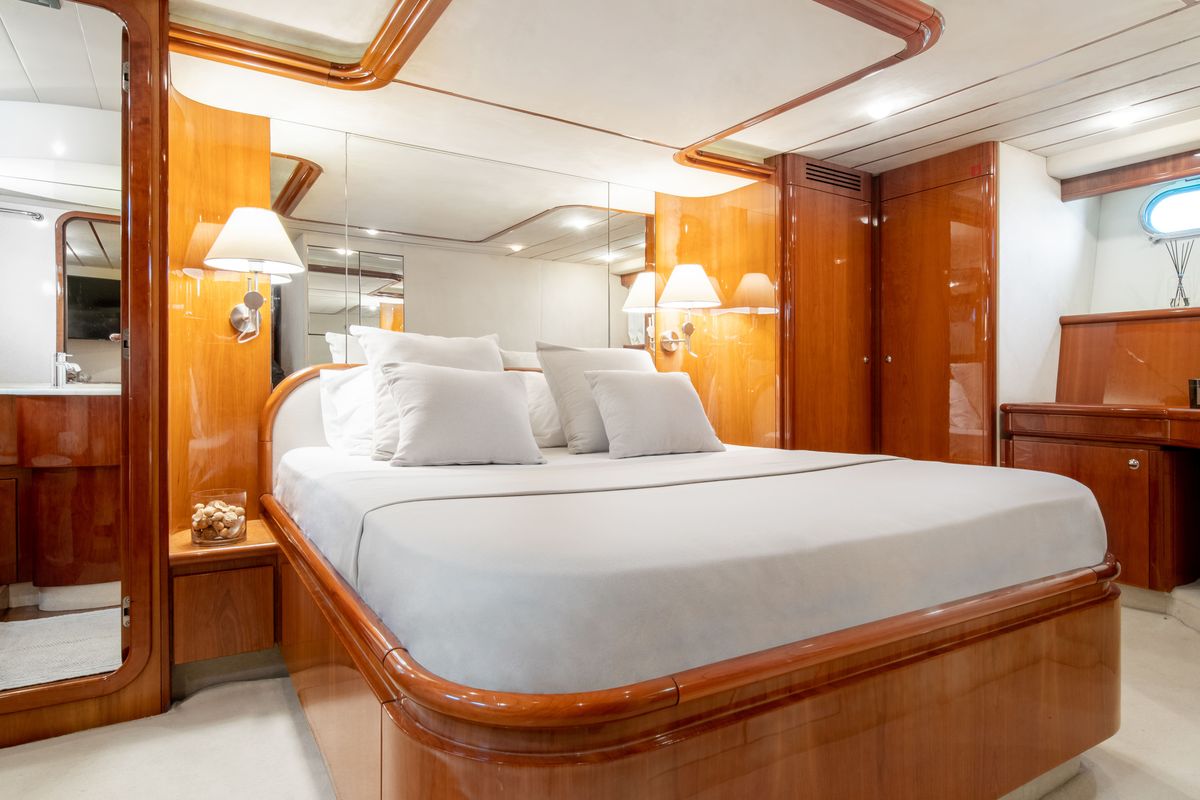 Cabin on SIMPLY BRILLIANT, a Ferretti 68 yacht at Ornos, Greece