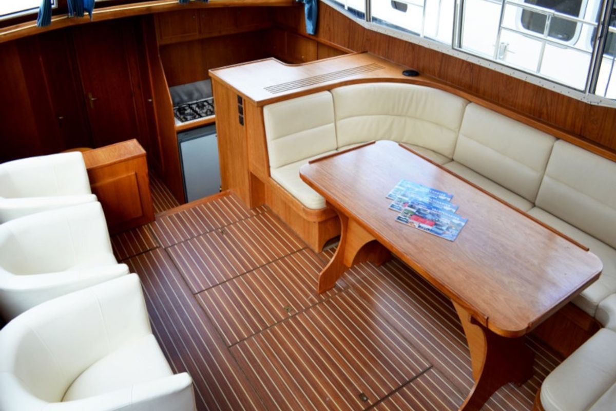 Salon of Drait 19, a De Drait Renal 50 motorboat at Drachten, Netherlands