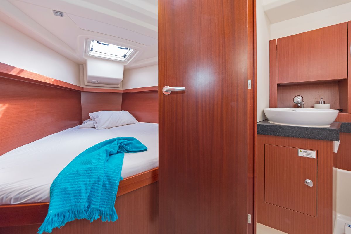 Cabin on Kuro Siwo, a Hanse Yachts Hanse 415 sailboat at Municipal Unit of Rhodes, Greece