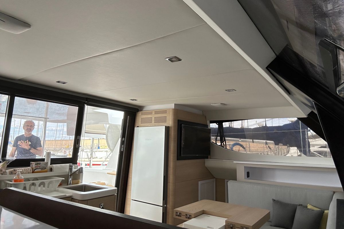 Salon of Manalua, a Aventura Catamarans Aventura 37 catamaran at Valencia, Spain