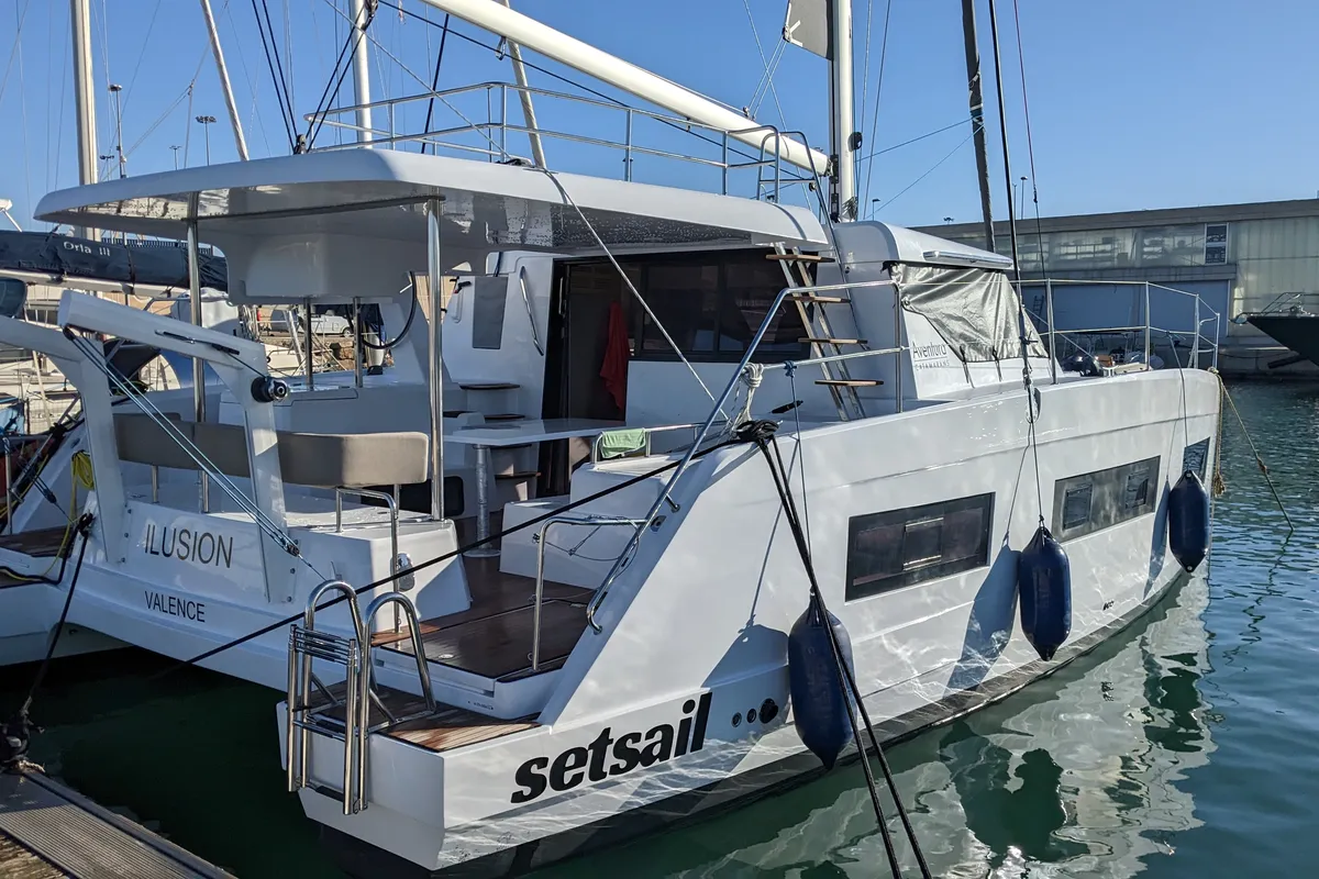 Exterior view of Manalua, a Aventura Catamarans Aventura 37 catamaran at Valencia, Spain