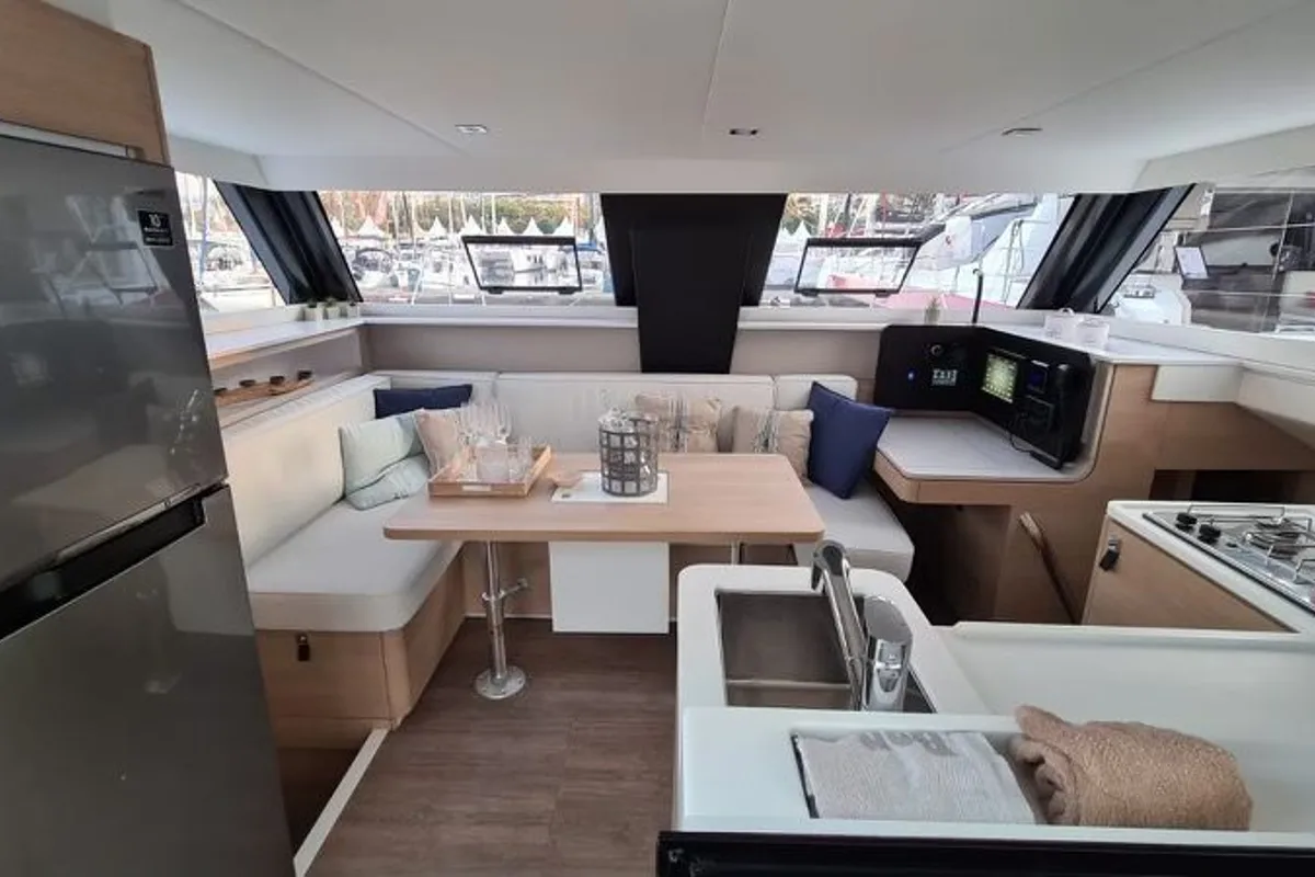 Salon of Manalua, a Aventura Catamarans Aventura 37 catamaran at Valencia, Spain
