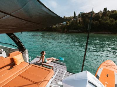 Deck of Amelia, a Saxdor Yachts Saxdor 320 GTO motorboat at Municipality of Kalamata, Greece