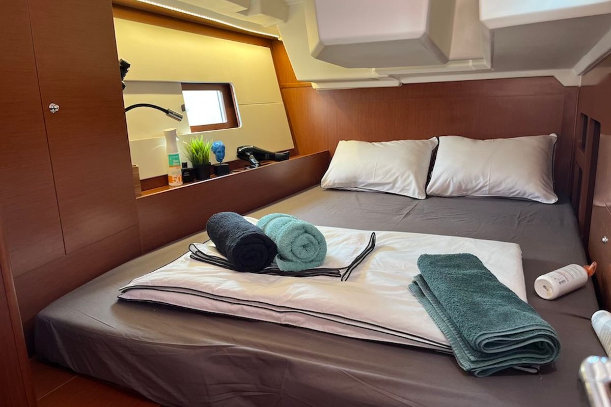 Cabin on N A G I A, a Beneteau Oceanis 46.1 sailboat at Athens, Greece