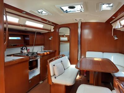 Galley of Trinquette, a Dufour 425 GL sailboat at Toulon, France