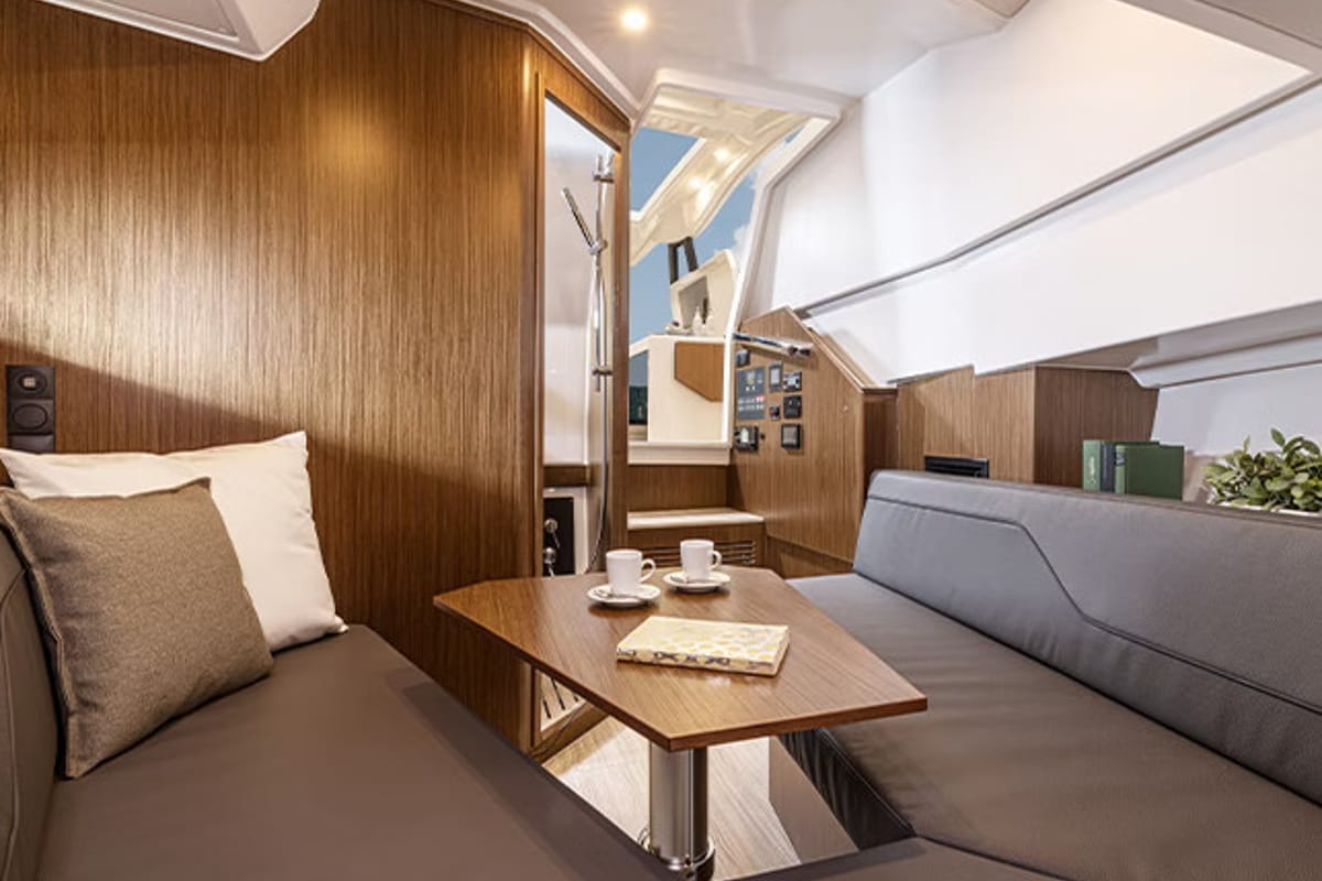 Salon of Nix Tun, a Bavaria Vida 33 HT motorboat at Figari/Golfo Aranci, Italy