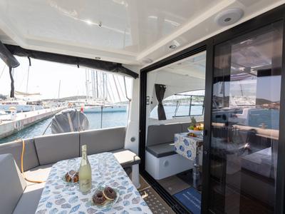 Deck of FALCON, a Beneteau Antares 11 OB motorboat at Općina Rogoznica, Croatia