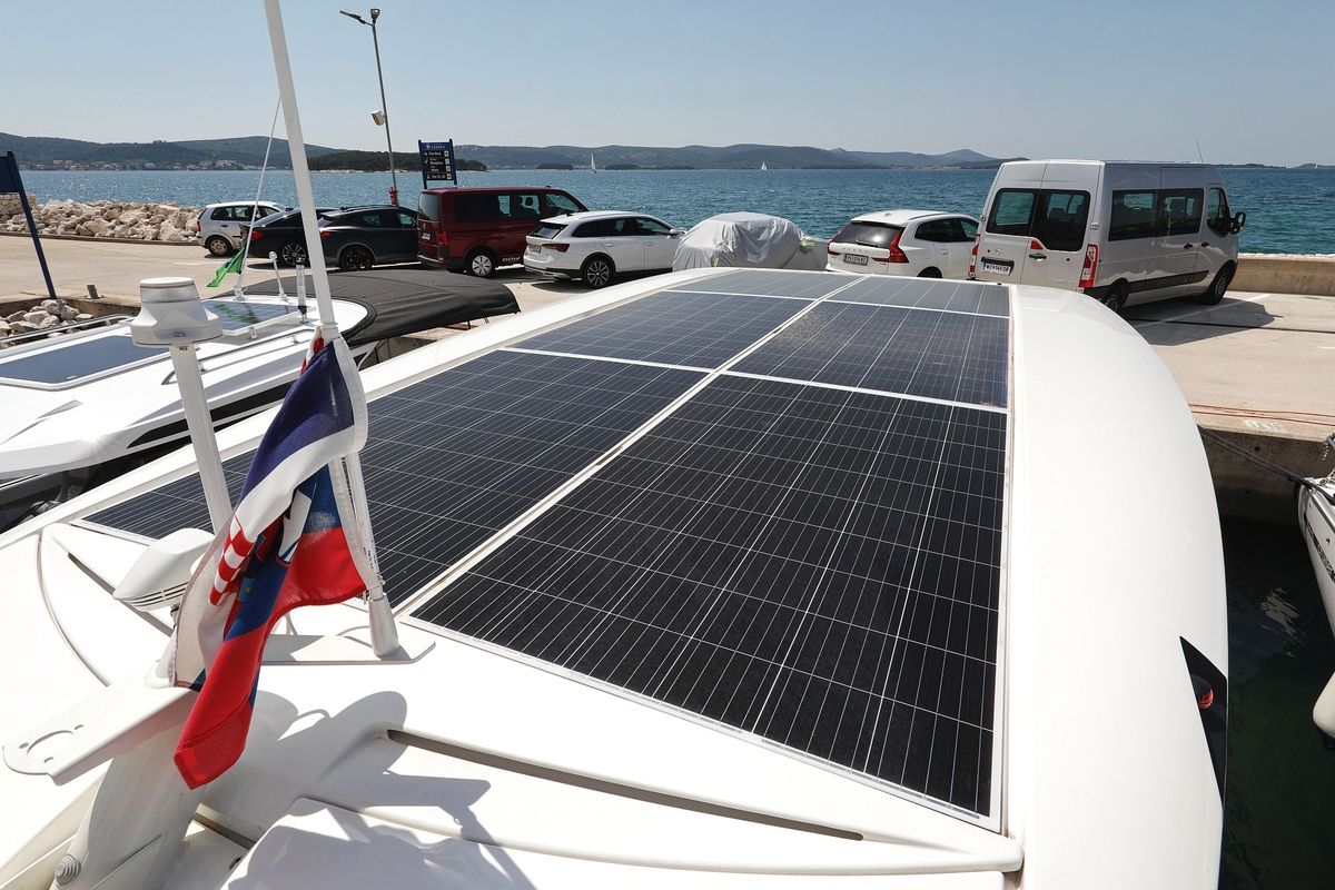 Mozart, a Greenline 33 yacht at Pirovac, Croatia
