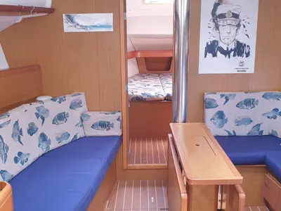 Salon of No Mad, a Jeanneau Sun Odyssey 42 i sailboat at Alameda, United States