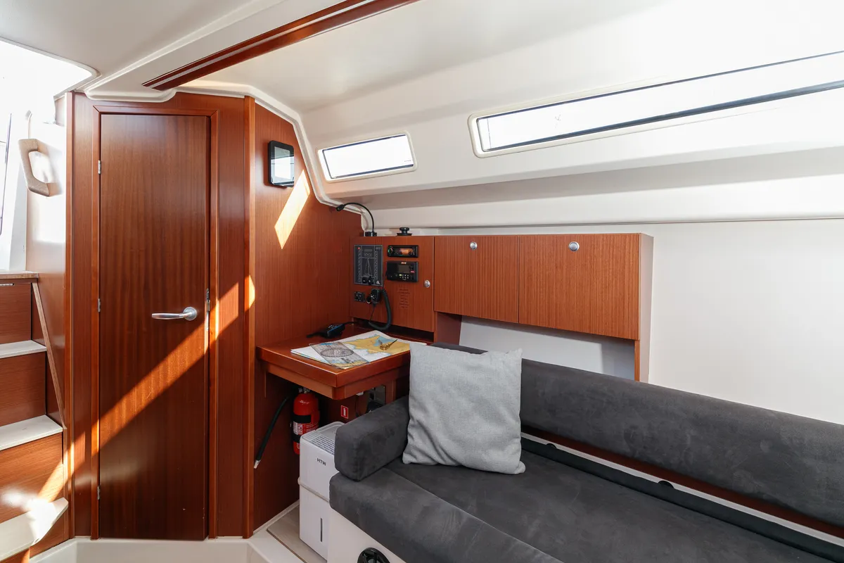 Salon of Nautilus, a Hanse Yachts Hanse 315 sailboat at Baiona, Spain