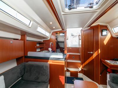 Salon of Nautilus, a Hanse Yachts Hanse 315 sailboat at Baiona, Spain