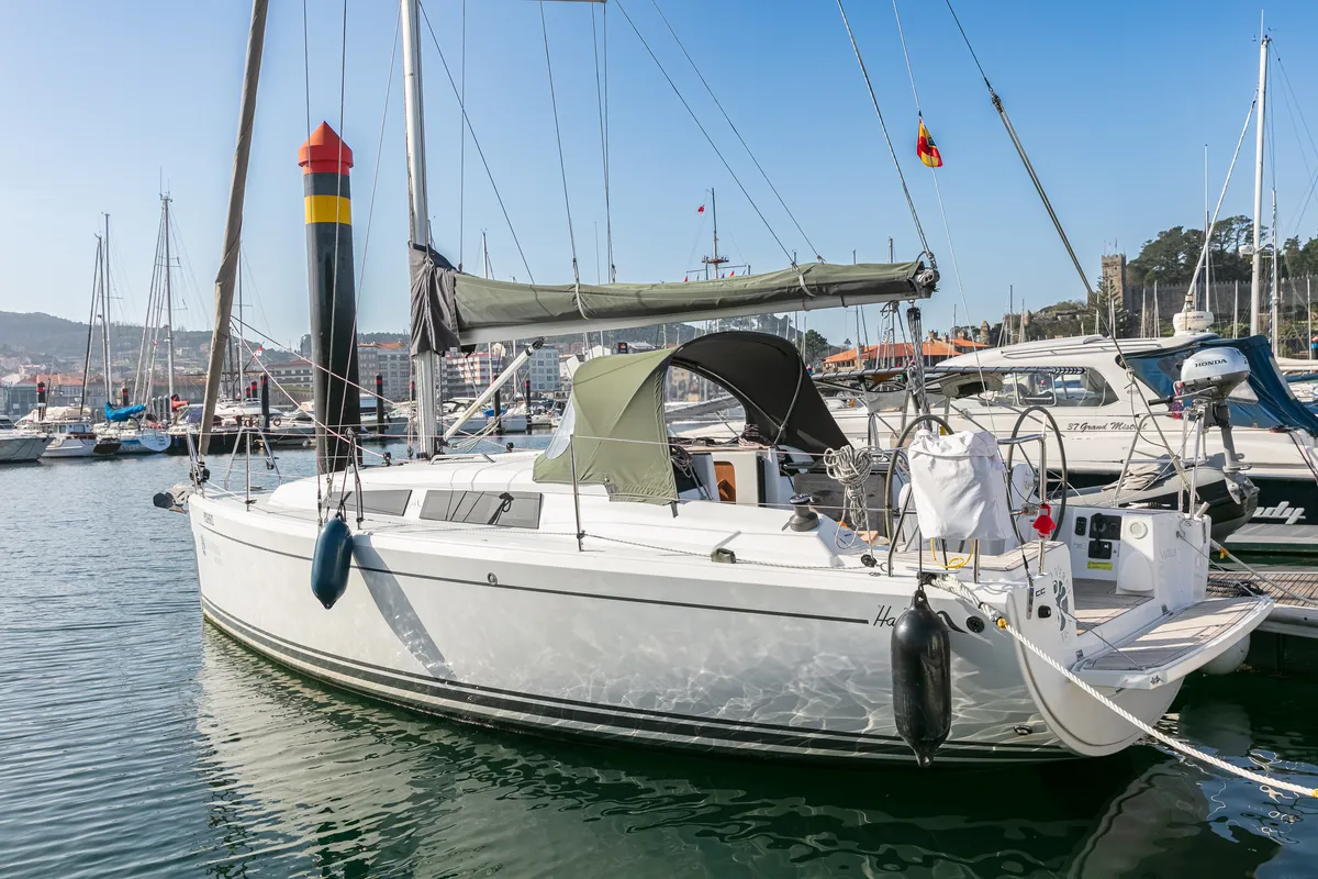 Exterior view of Nautilus, a Hanse Yachts Hanse 315 sailboat at Baiona, Spain