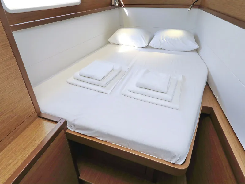 Cabin on OLIVER, a Lagoon 450 catamaran at Općina Sukošan, Croatia