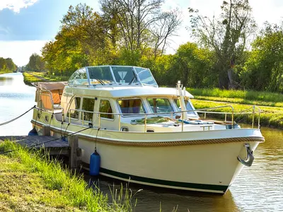 Cruiser Premium Steel 4/6 Pers., a Linssen Linssen Grand Sturdy 34.9 motorboat at Scey-sur-Saône-et-Saint-Albin, France