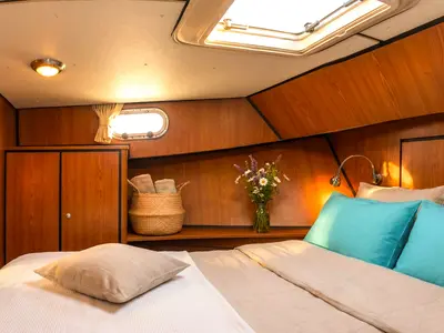 Cruiser Premium Steel 4/6 Pers., a Linssen Linssen Grand Sturdy 34.9 motorboat at Scey-sur-Saône-et-Saint-Albin, France