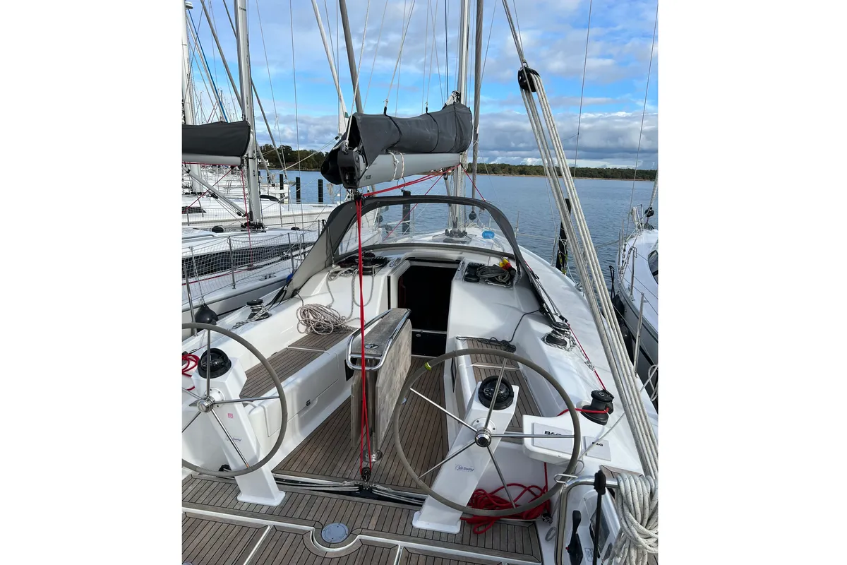 Cockpit of Nine, a Hanse Yachts Hanse 418 sailboat at Fisksätra, Sweden