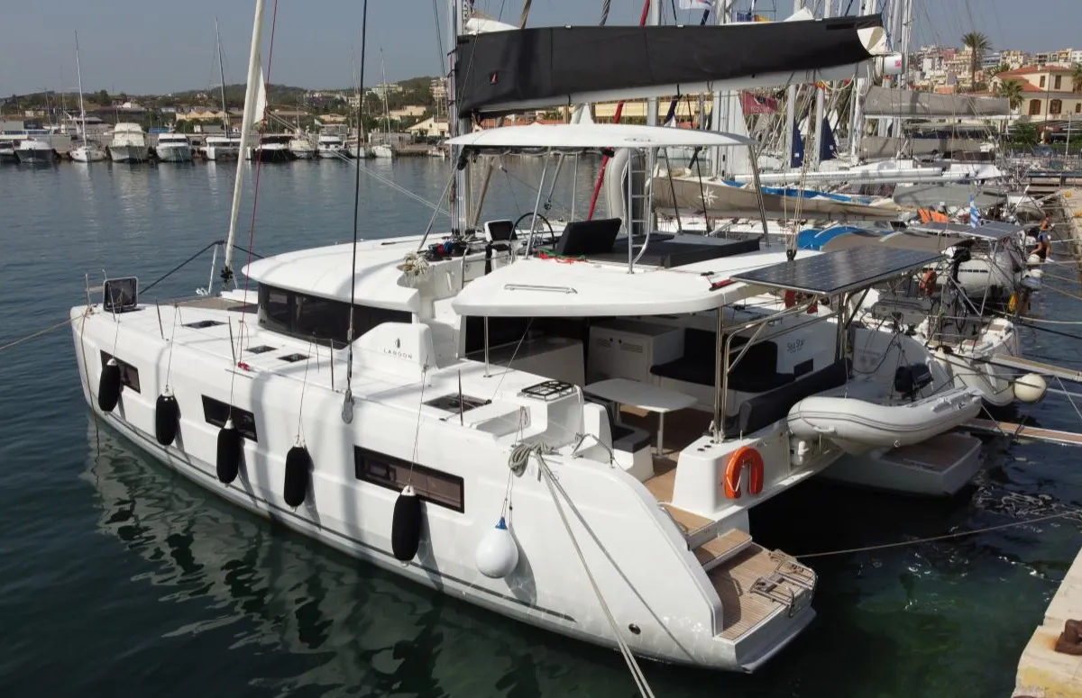 Sea Star, a Lagoon Lagoon 46 catamaran at Lavreotiki Municipal Unit, Greece
