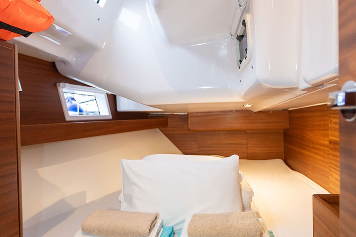 Cabin on Top Secret 2020, a Elan 40.1 sailboat at Primošten, Croatia