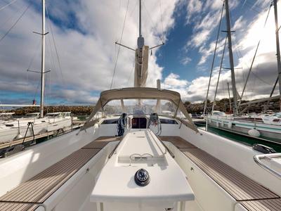 Deck of Tagada 4, a Beneteau Oceanis 40.1 sailboat at Saint-Cast-le-Guildo, France