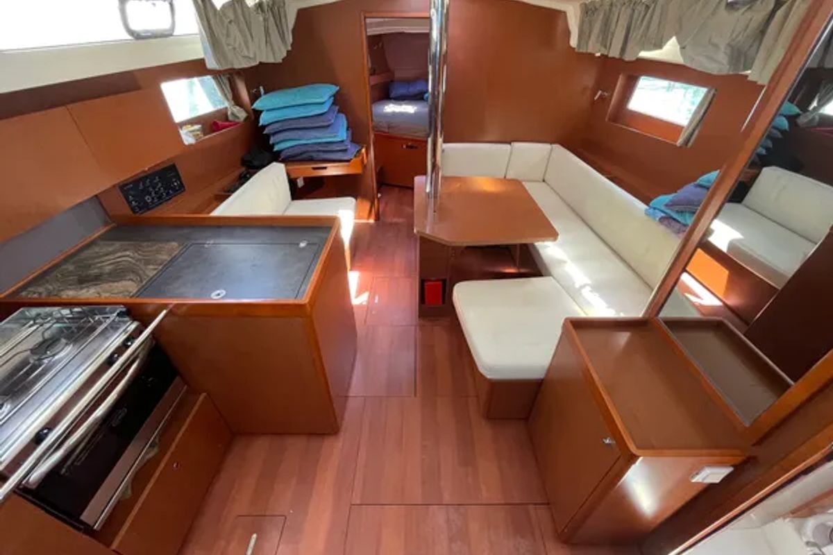 Salon of Black Lion, a Beneteau Oceanis 41.1 sailboat at Municipal Unit of Ellomenos, Greece