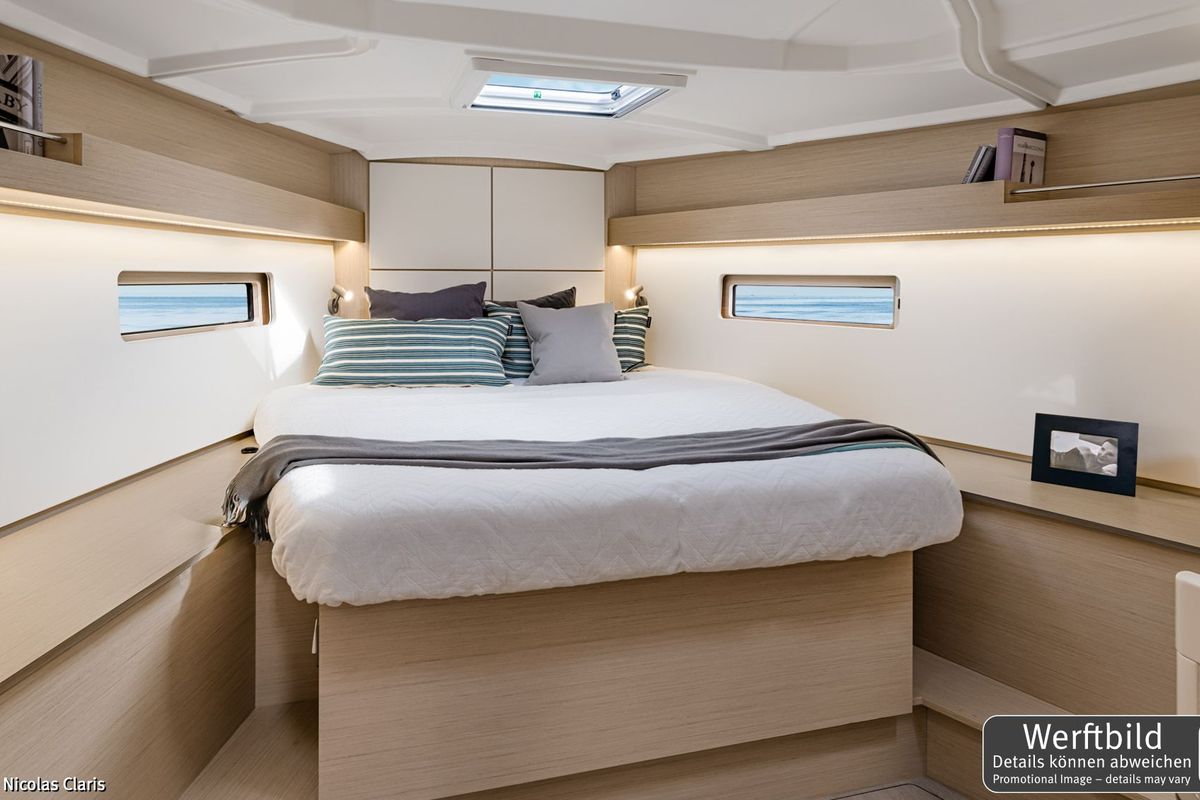 Cabin on Namaka Ekolu, a Beneteau Oceanis 40.1 sailboat at Palma de Mallorca, Spain