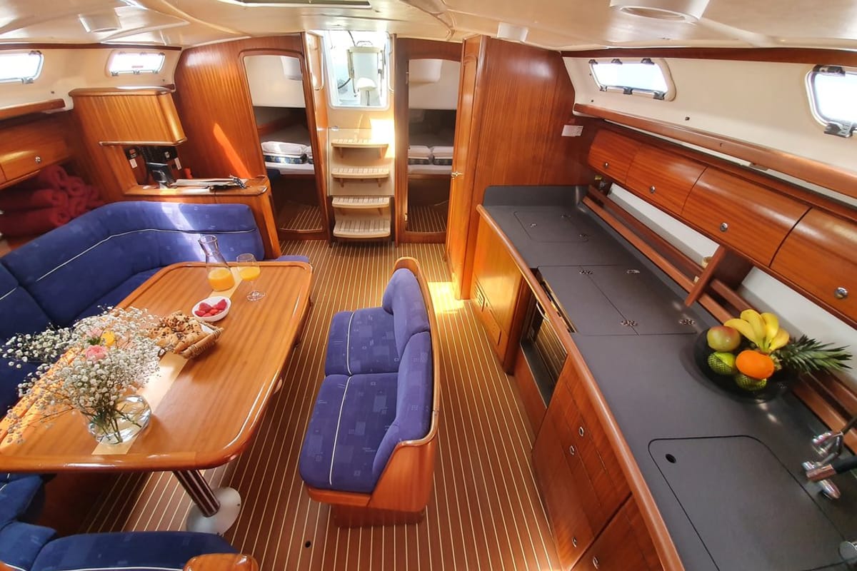 Salon of Flipper I, a Bavaria 44 sailboat at Jezera, Croatia