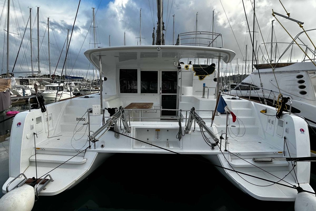 Exterior view of DIDOO, a Lagoon 40 catamaran at Kontokali, Greece
