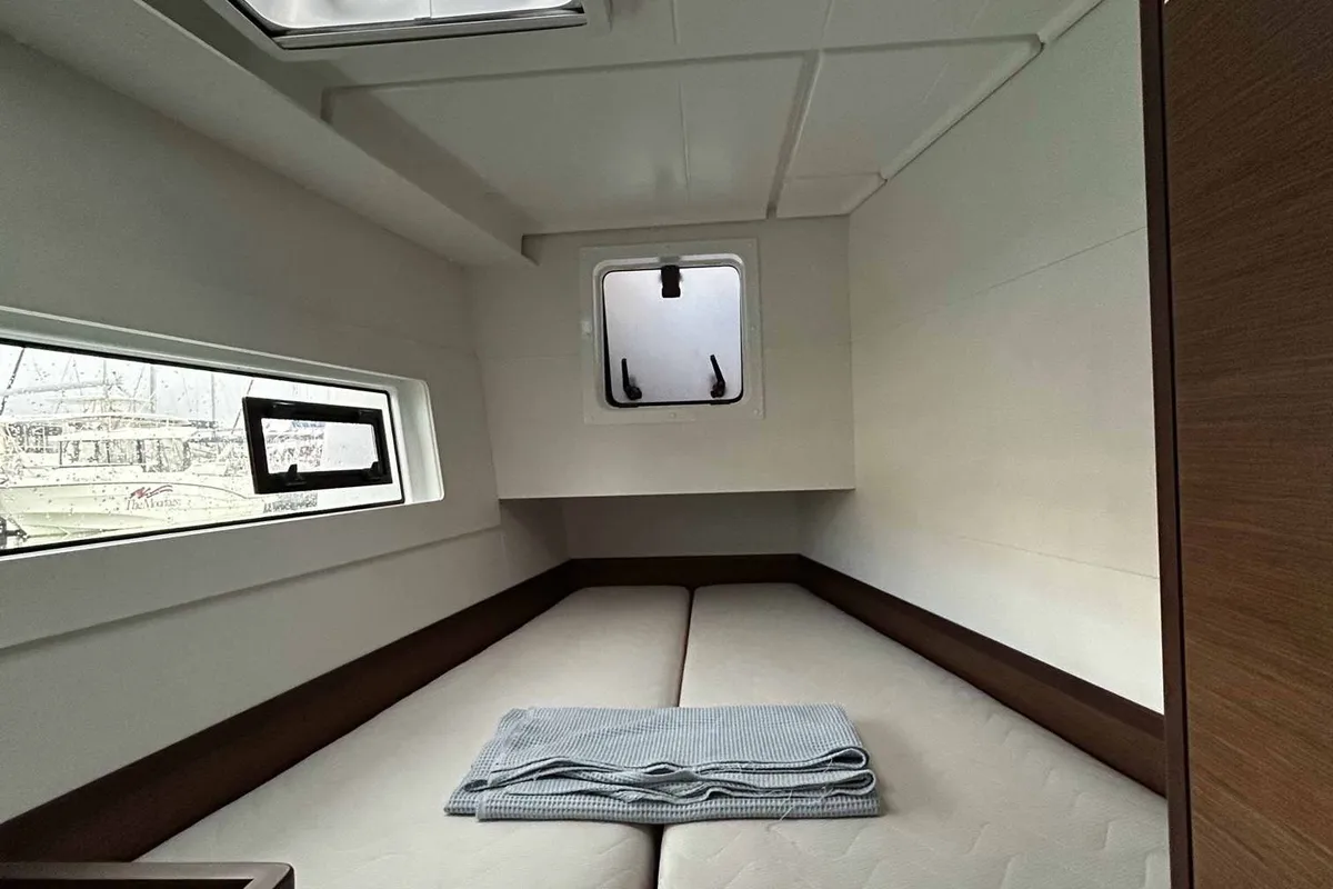 Cabin on DIDOO, a Lagoon 40 catamaran at Kontokali, Greece