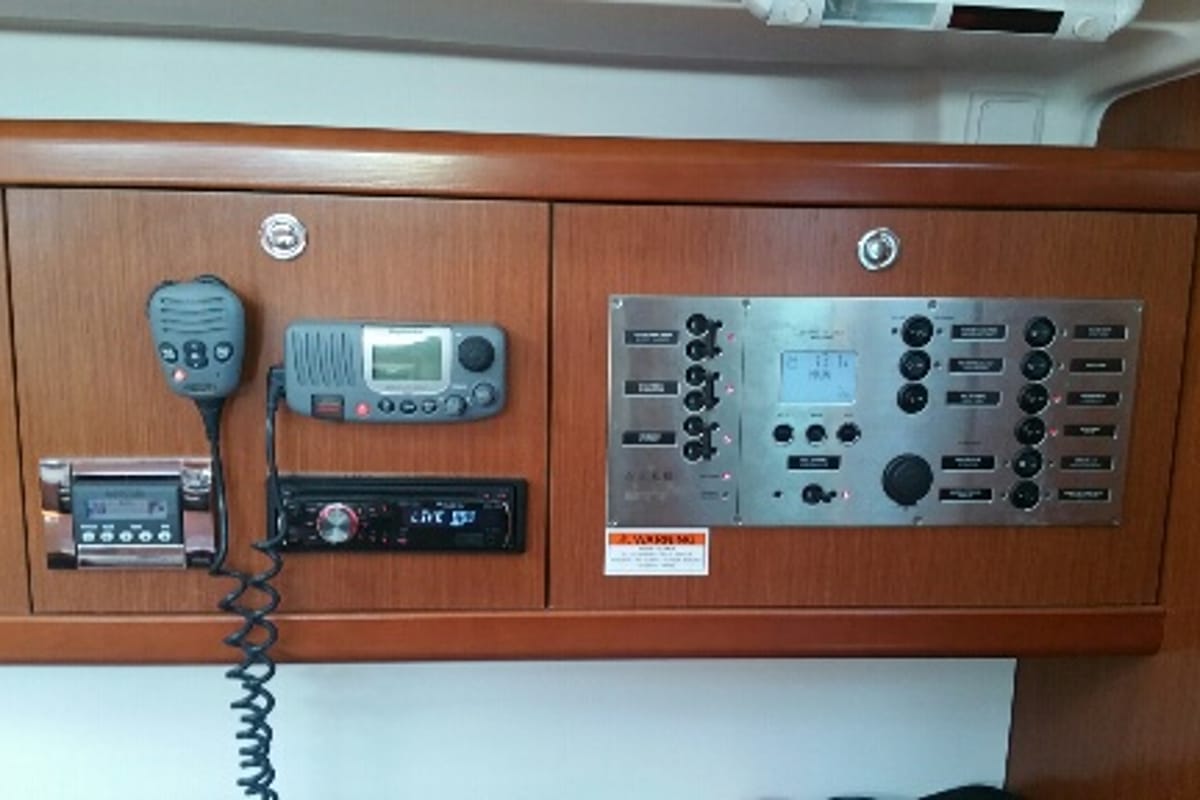 Tiamo, a Beneteau Oceanis 43 sailboat at Municipal Unit of Lefkada, Greece