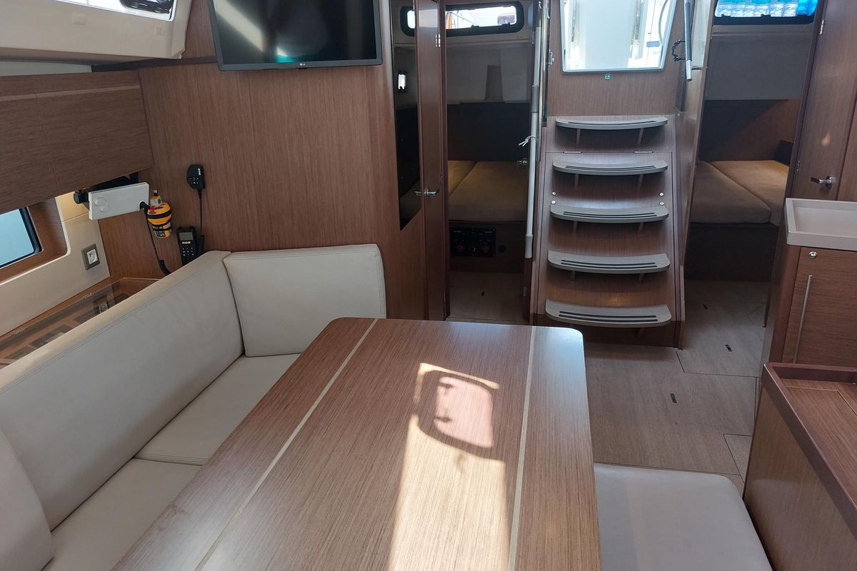 Salon of Kalmi, a Beneteau Oceanis 46.1 sailboat at Lavreotiki Municipal Unit, Greece