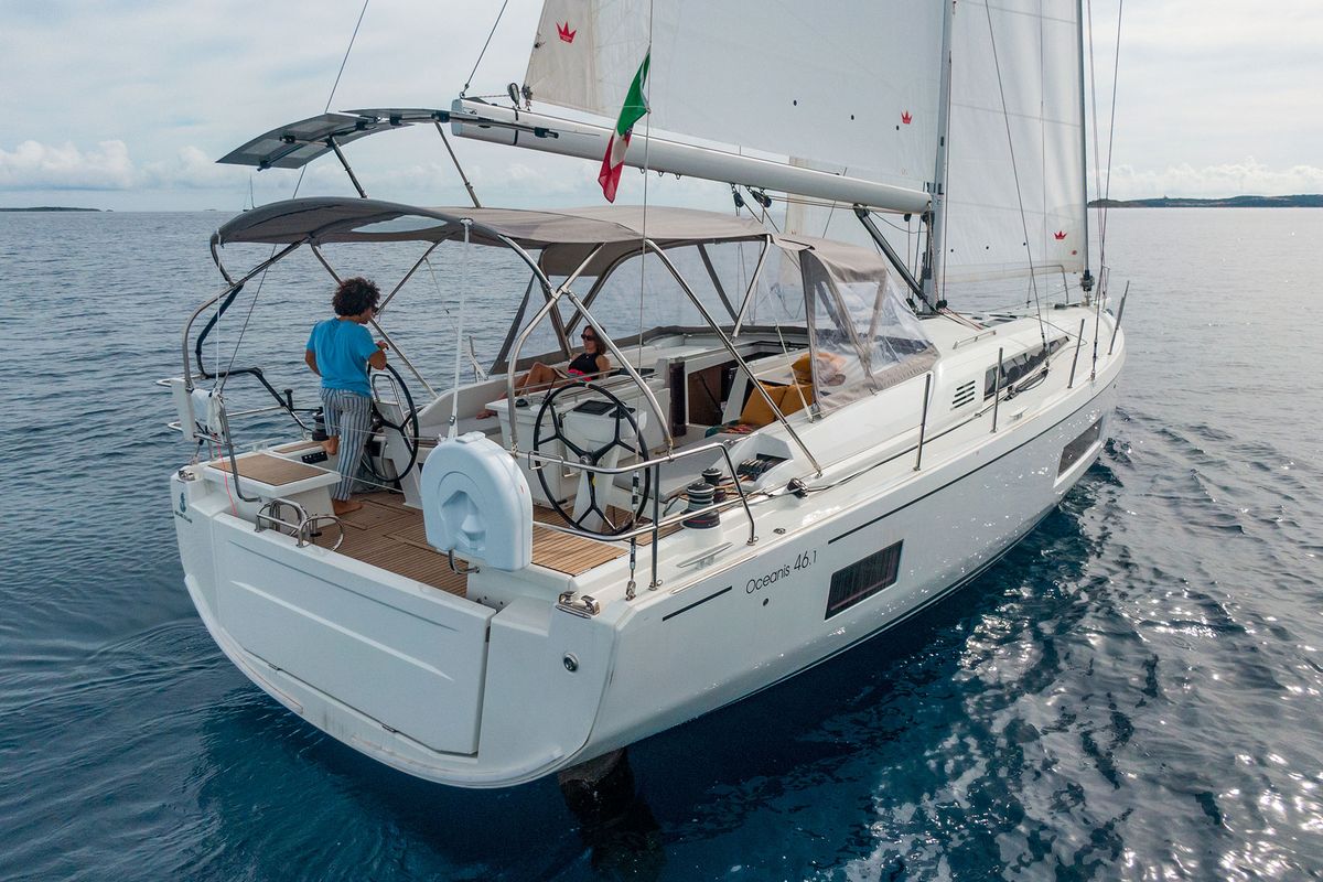 Circe, a Beneteau Oceanis 46.1 sailboat at Cannigione, Italy