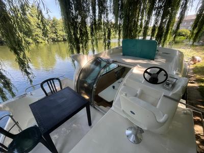 Deck of Concerto 1, a Nicols Confort 1100 motorboat at Sablé-sur-Sarthe, France