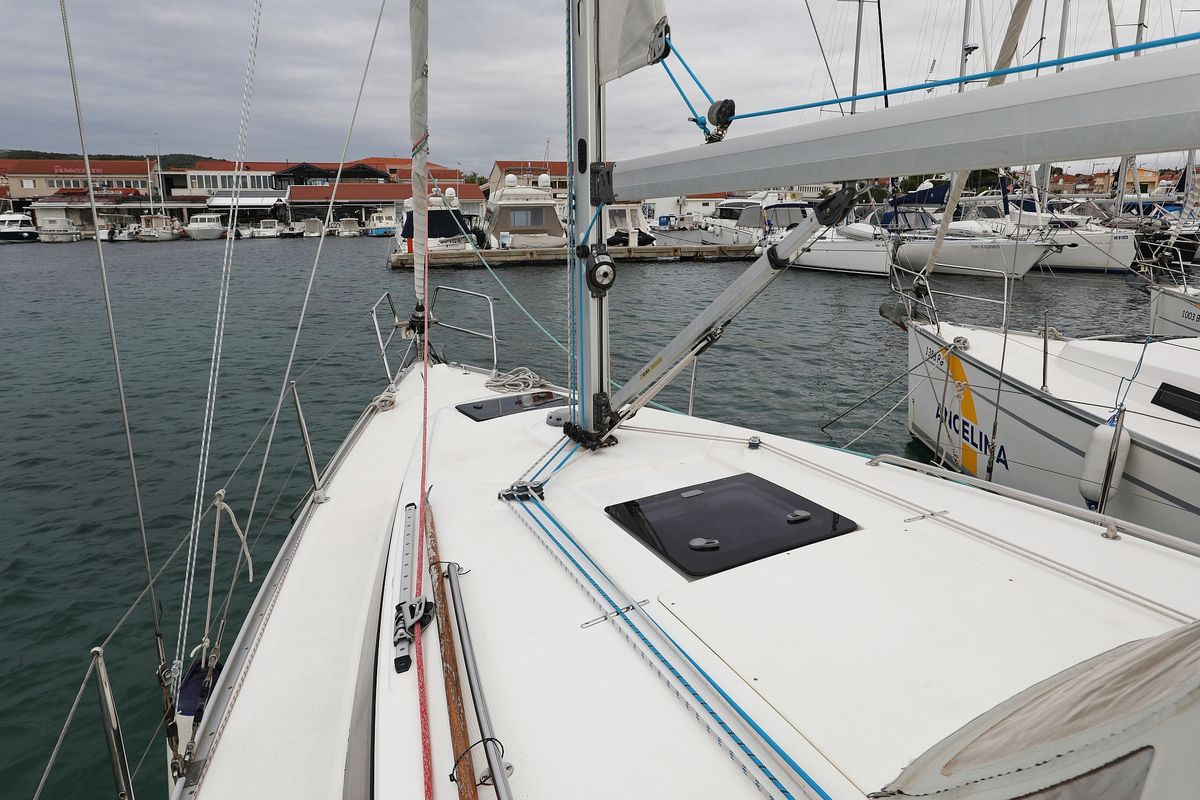 Salon of Homeoffice, a Bavaria Cruiser 33 sailboat at Grad Vodice, Croatia