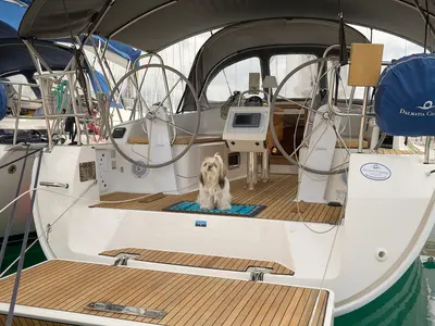Cockpit of Toni, a Bavaria Cruiser 37 sailboat at Grad Trogir, Croatia