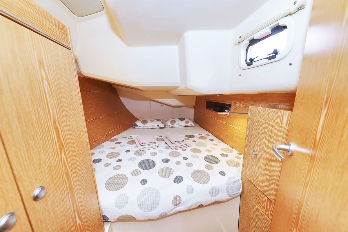 Cabin on Lorelei, a Hanse Yachts Hanse 455 sailboat at Grad Kaštela, Croatia