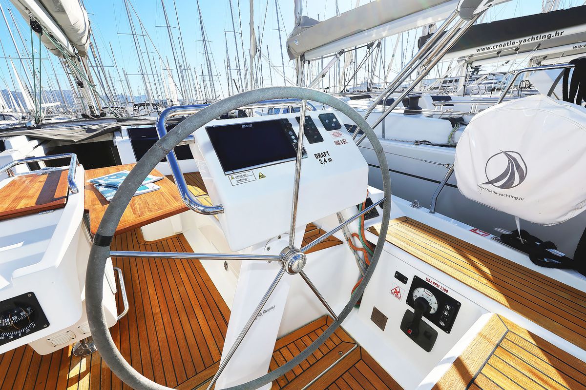 Cockpit of Lorelei, a Hanse Yachts Hanse 455 sailboat at Grad Kaštela, Croatia