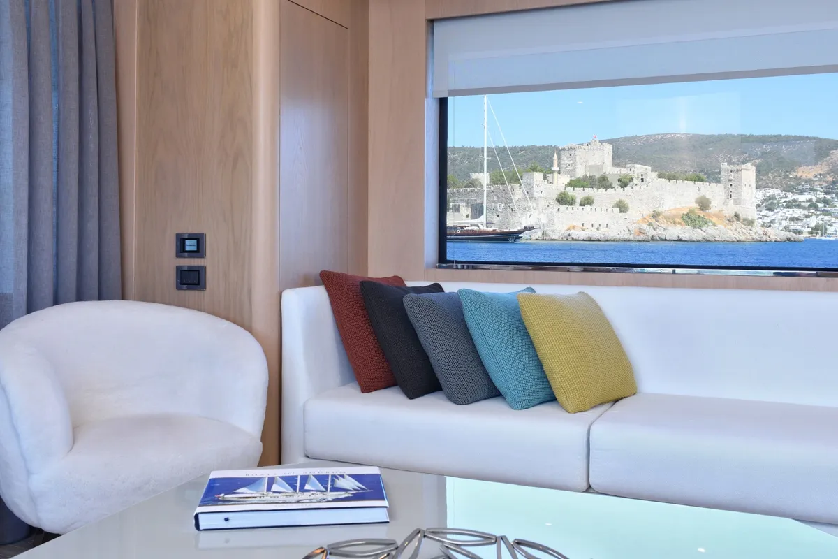 Ukiel, a Aegean Explorer M26 yacht at Olbia, Italy