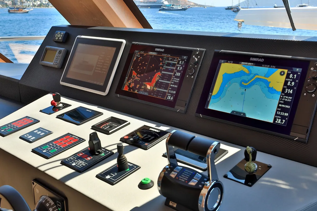 Ukiel, a Aegean Explorer M26 yacht at Olbia, Italy
