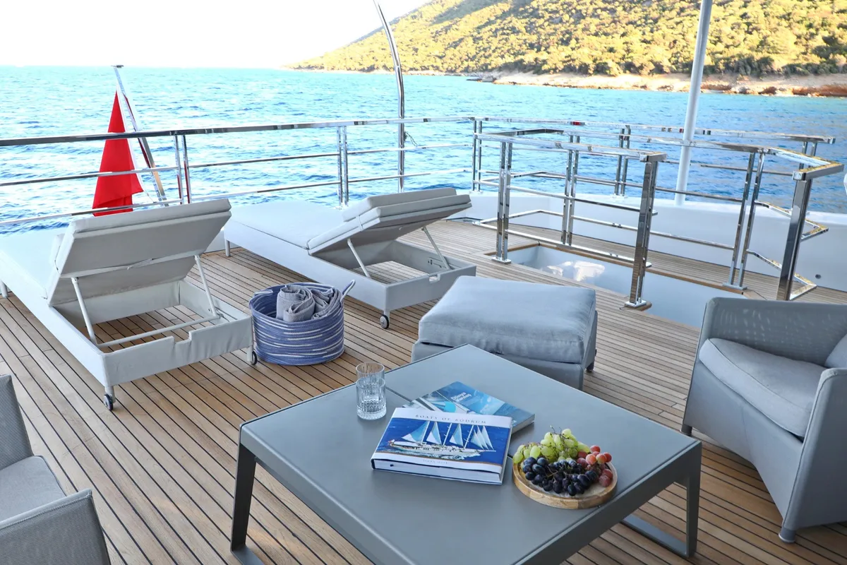 Ukiel, a Aegean Explorer M26 yacht at Olbia, Italy