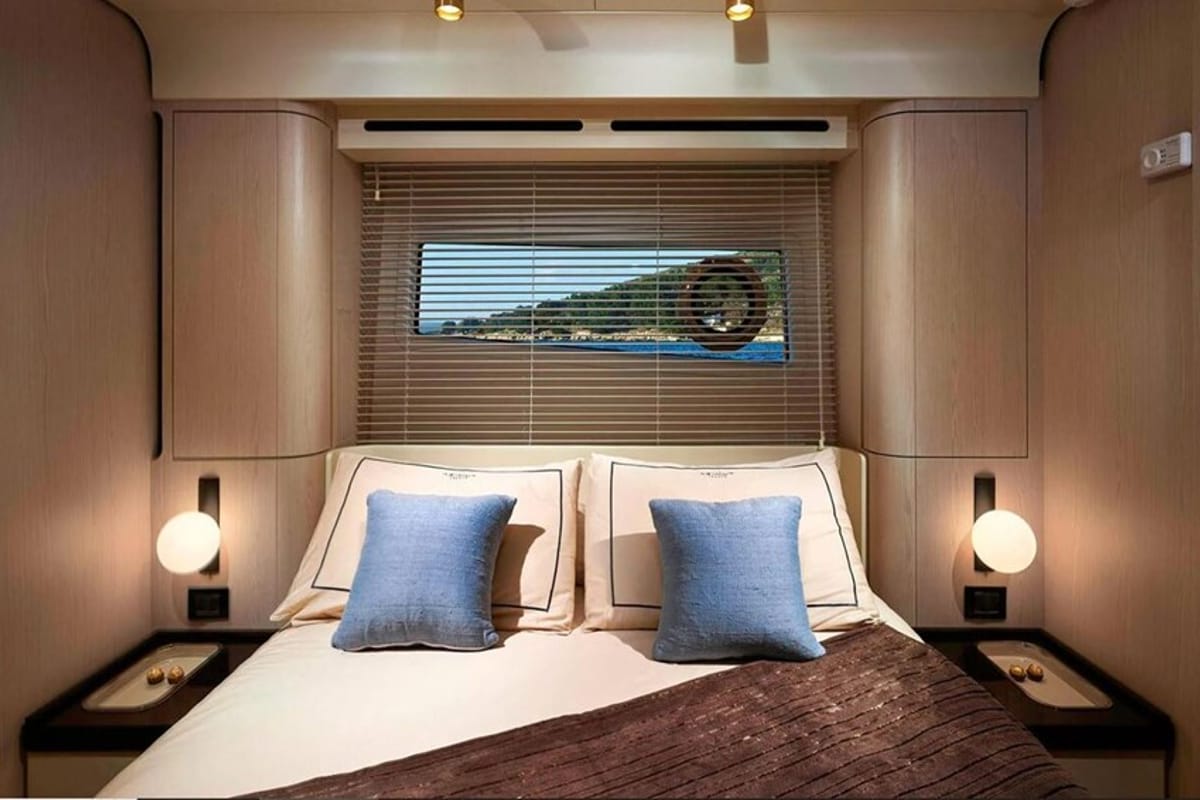 Cabin on OMR Group, a Azimut 78 Fly yacht at Podstrana - Miljevac, Croatia