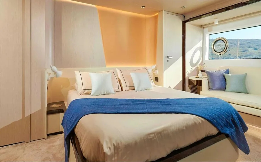 Cabin on OMR Group, a Azimut 78 Fly yacht at Podstrana - Miljevac, Croatia