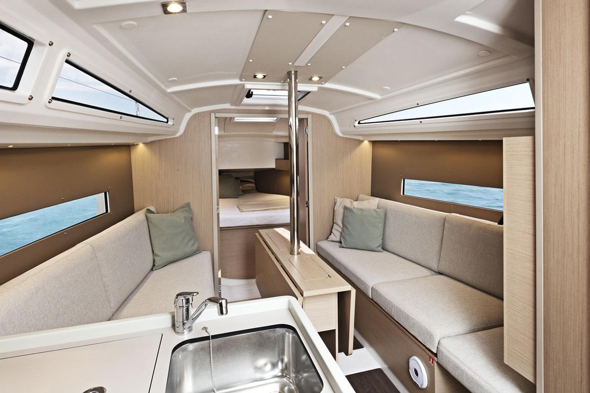 Salon of Giugi, a Beneteau Oceanis 30.1 sailboat at Tonnarella, Italy