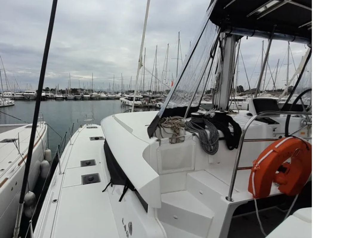 Exterior view of Thalasea, a Lagoon 46 catamaran at Kontokali, Greece