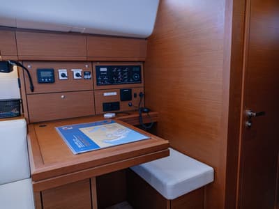 Salon of El Yelmo, a Jeanneau 54 sailboat at Seget Donji, Croatia