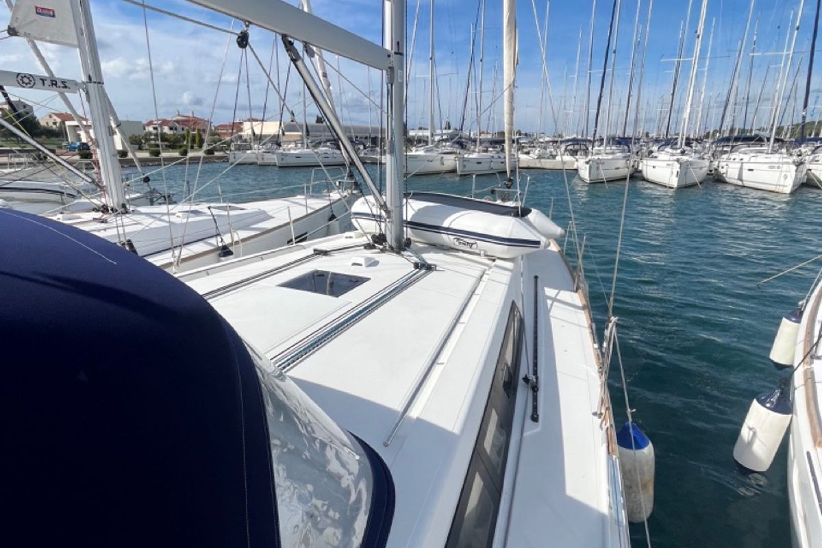 Exterior view of Vesna, a Beneteau Oceanis 45 sailboat at Općina Sukošan, Croatia