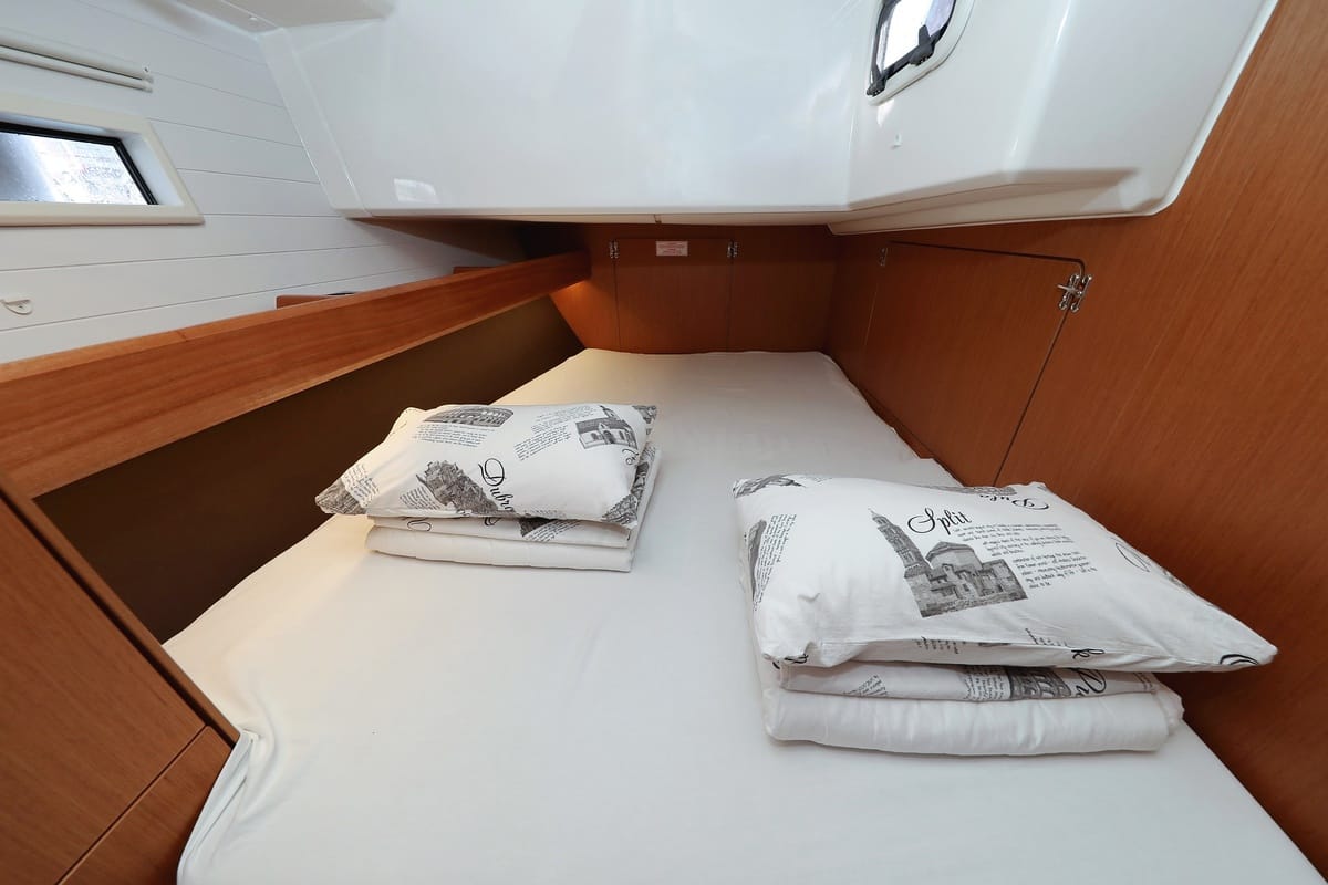 Cabin on Summer Jazz, a Bavaria Cruiser 46 sailboat at Grad Biograd na Moru, Croatia