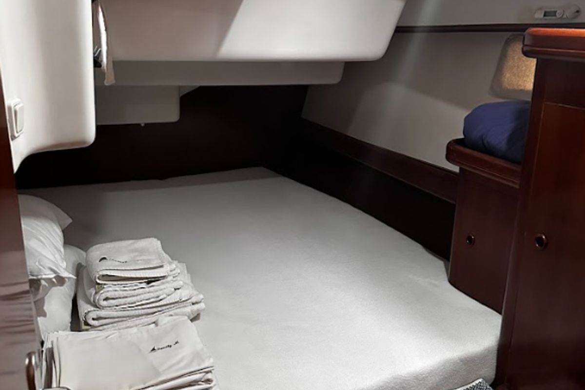 Cabin on Chrysa M, a Beneteau Oceanis Clipper 473 sailboat at Municipal Unit of Lefkada, Greece