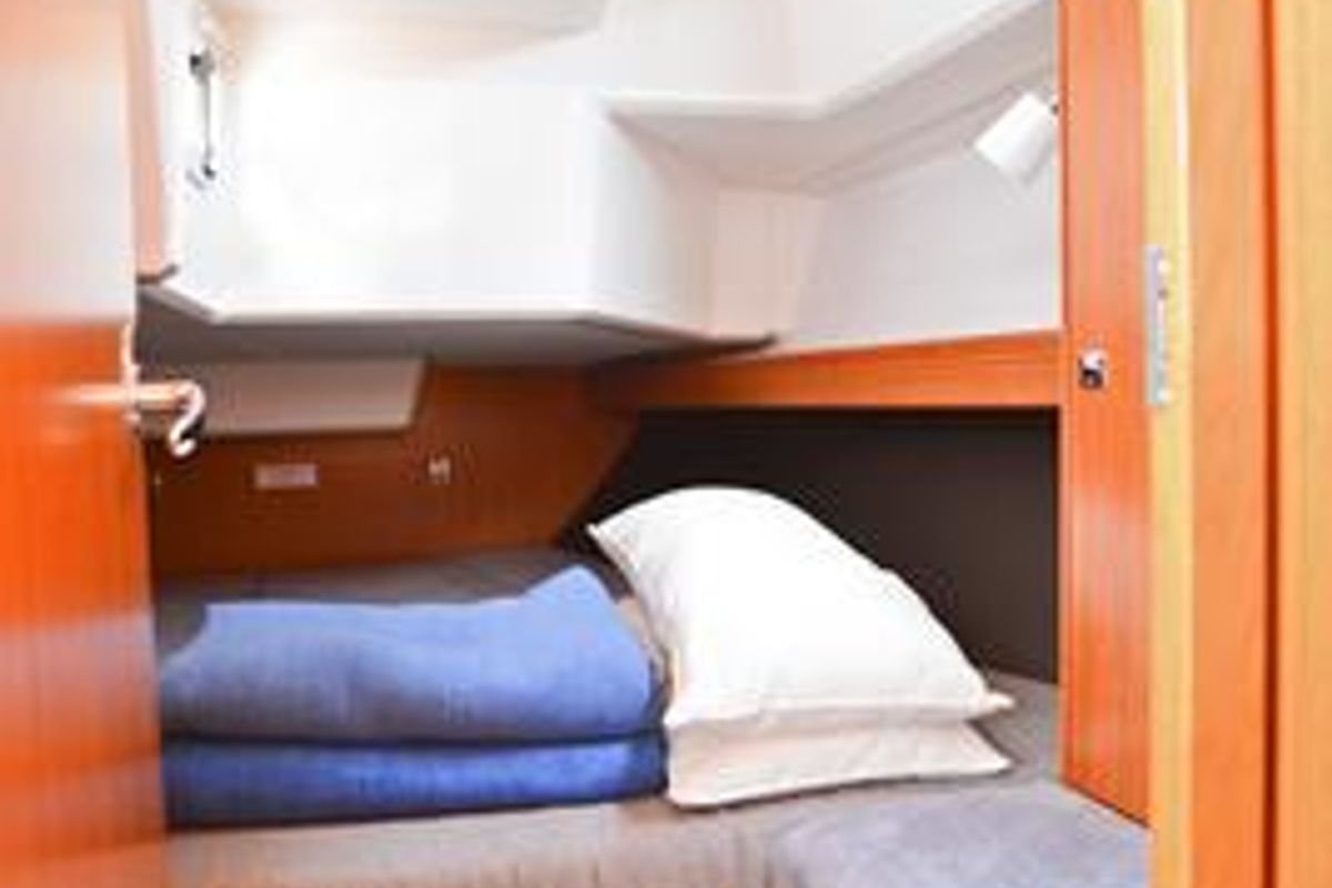 Cabin on Kedi, a Bavaria Cruiser 37 sailboat at Fethiye, Turkey