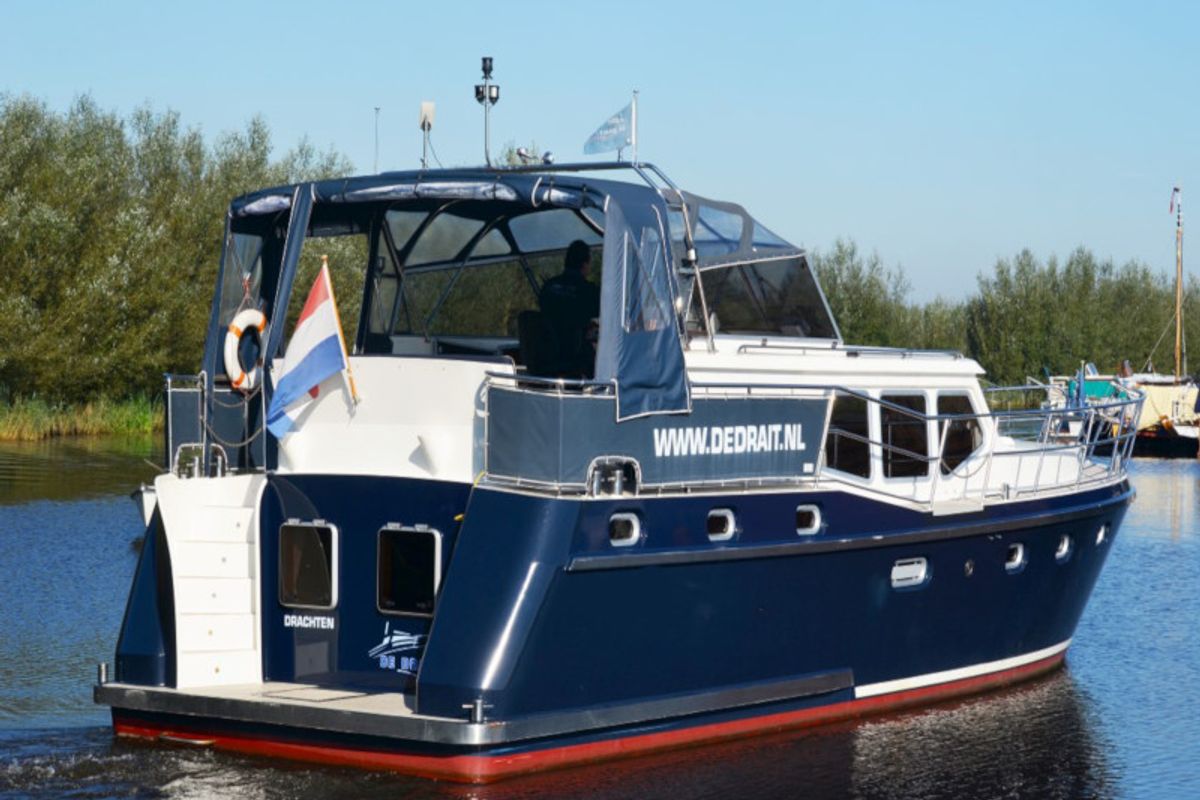 Exterior view of Drait 77, a De Drait Advantage 42 motorboat at Woudsend, Netherlands