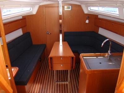 Salon of (1682 BG), a Bavaria 33 Cruiser sailboat at Grad Biograd na Moru, Croatia